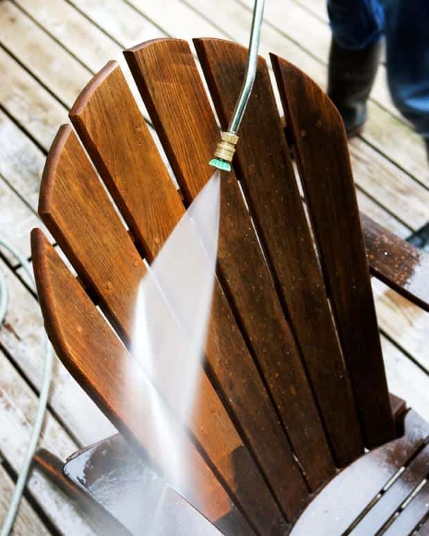 Prepping Your Outdoor Furniture for the Season Image