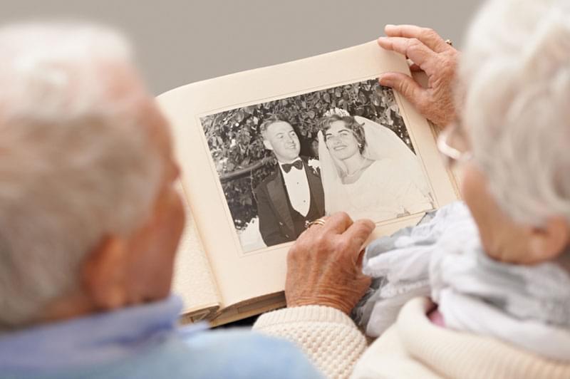 Safely Storing Your Family Photographs Image