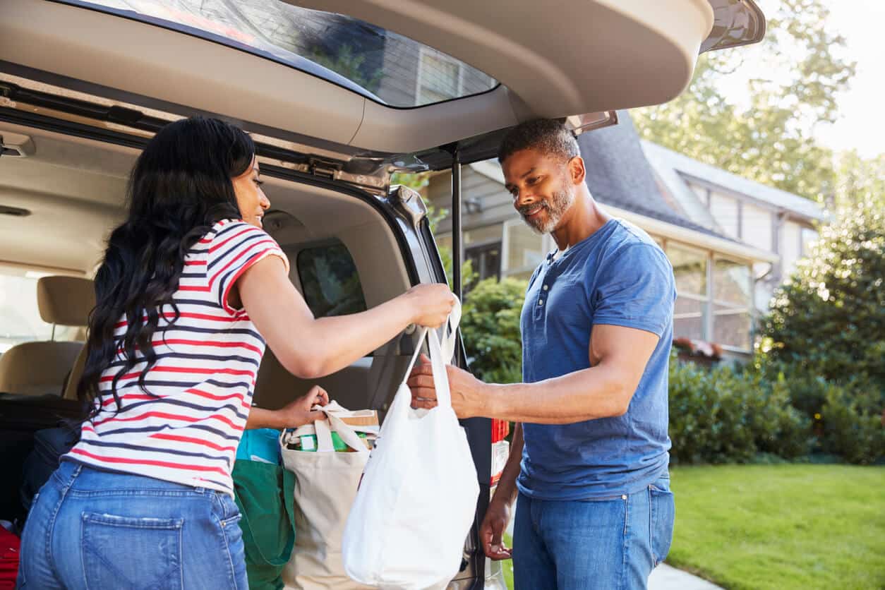 5 Tips for Parents of College Students Moving Home for the Summer Image