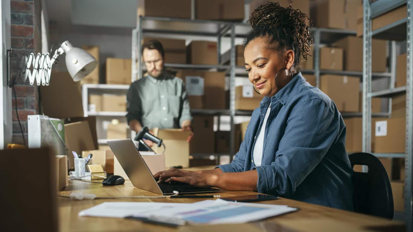How to Grow Your E-Commerce Business With a Self Storage Unit Near You Image